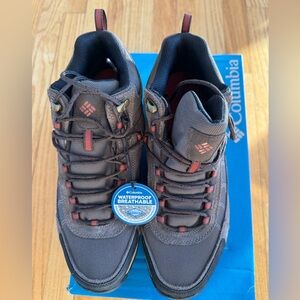 Columbia Men's Gray and Red Hiking boot
